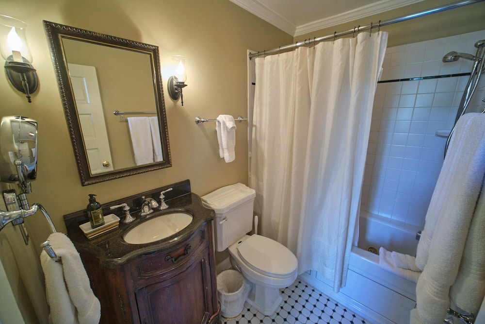 The Inn on Negley - photo 44