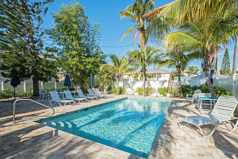 Flamingo Estates - last minute hotel in Fort Myers Beach