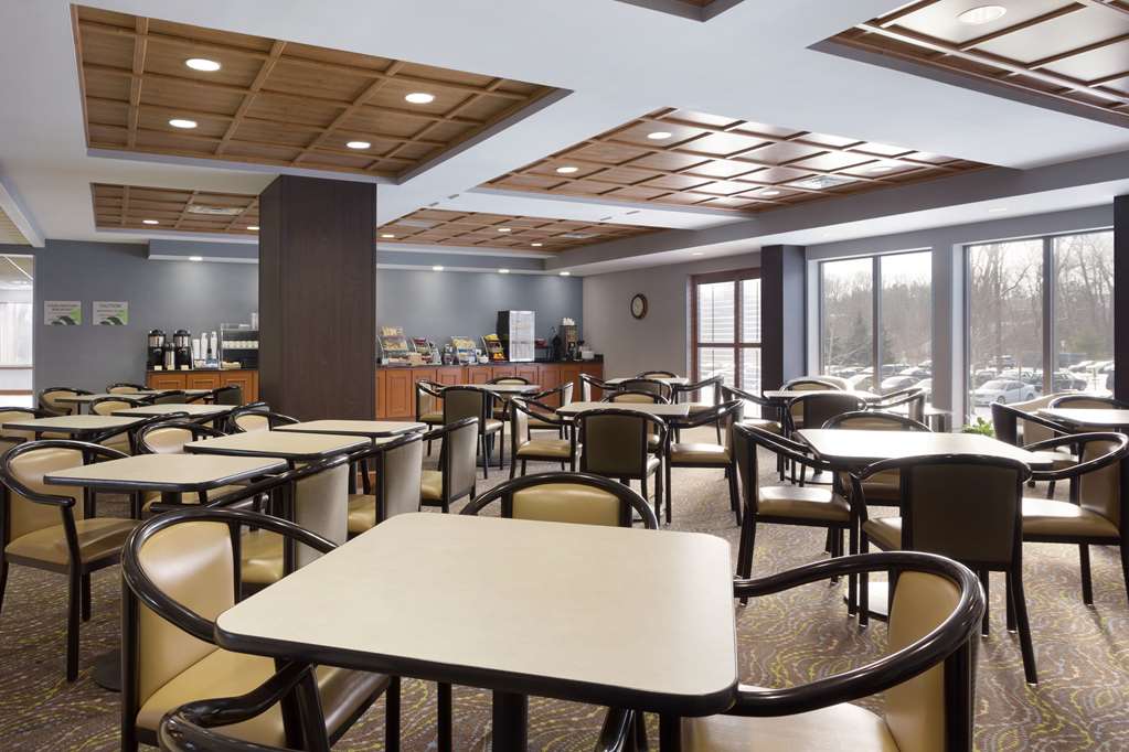Wingate by Wyndham Sylvania Toledo - photo 7