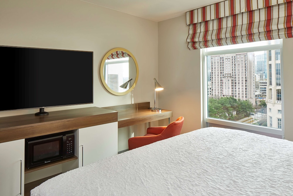 Hampton Inn & Suites Atlanta Midtown - photo 28
