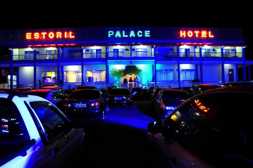 Estoril Palace Hotel — hotel in Registro