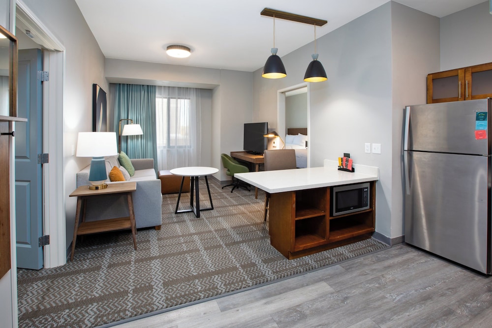 Staybridge Suites Ames - photo 15