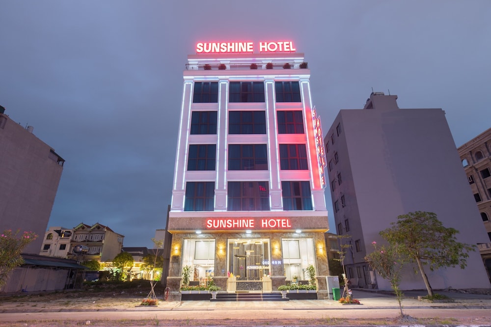 Sunshine Hotel - carbon neutral hotel in Mong Cai