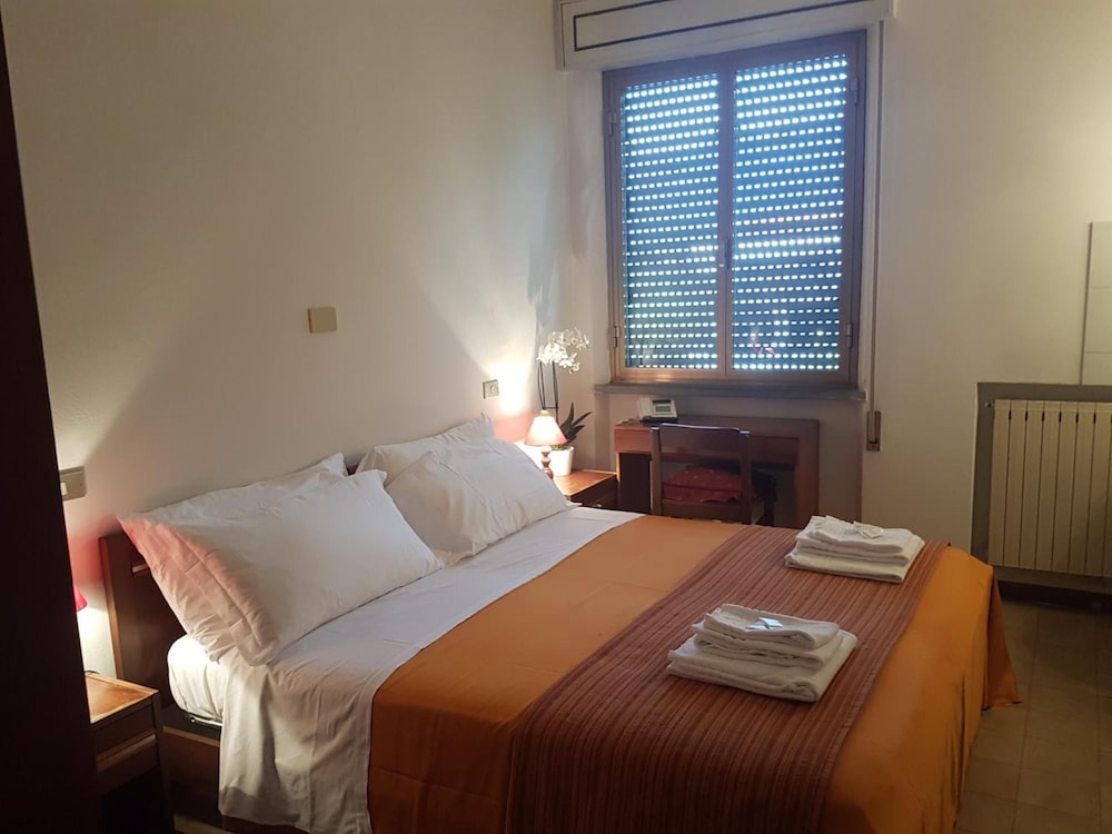 Albergo Smeraldo — hotel in Castelnuovo Magra