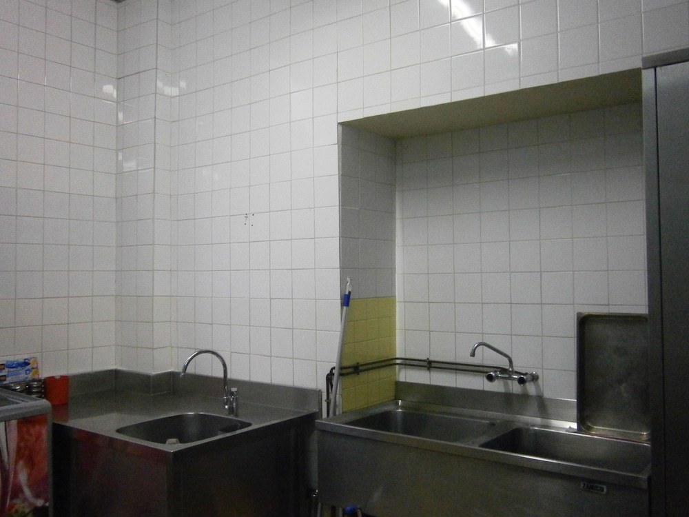 Hôtel Le Square — Capvern — photo 2