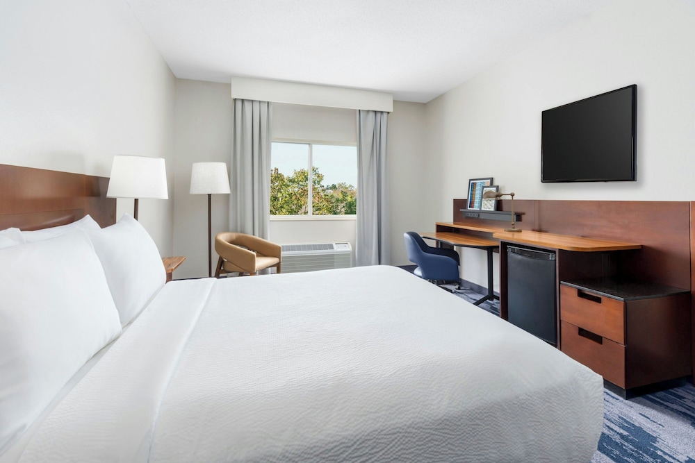 Fairfield Inn by Marriott Philadelphia Airport - photo 13