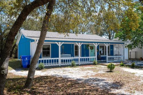 Blu By U by Oak Island Accommodations - photo 8