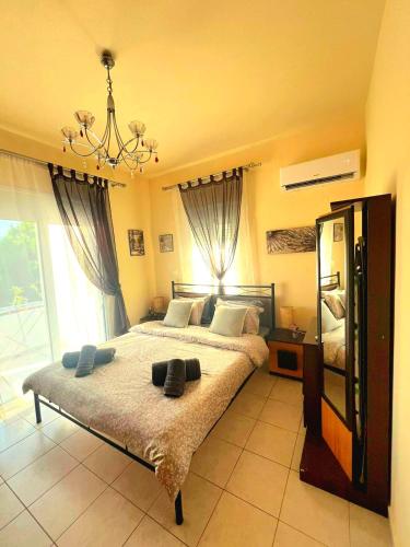 Niki's House — 4-Star Luxury Hotel in None, Greece