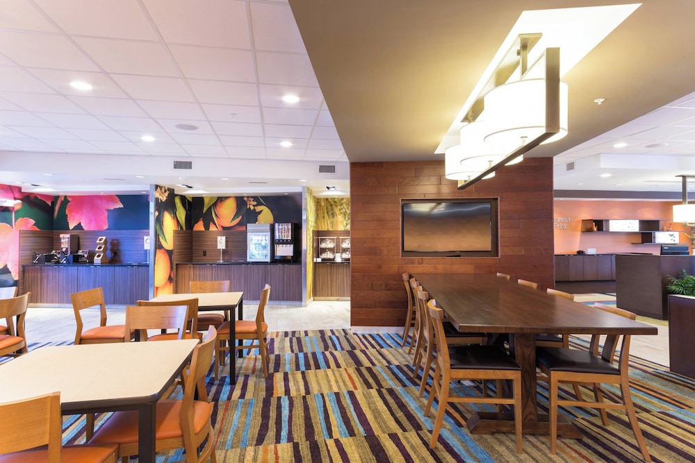 Fairfield Inn & Suites by Marriott Decorah - photo 33