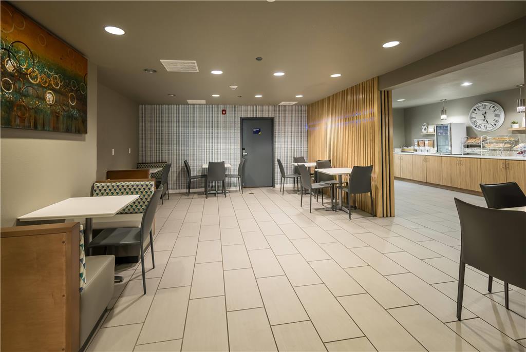 Microtel Inn & Suites by Wyndham Cheyenne - photo 51