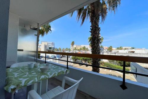 100 M de la Plage Les Cigales de Mer Studio Cabine Parking in Le Grau-Du-Roi, France