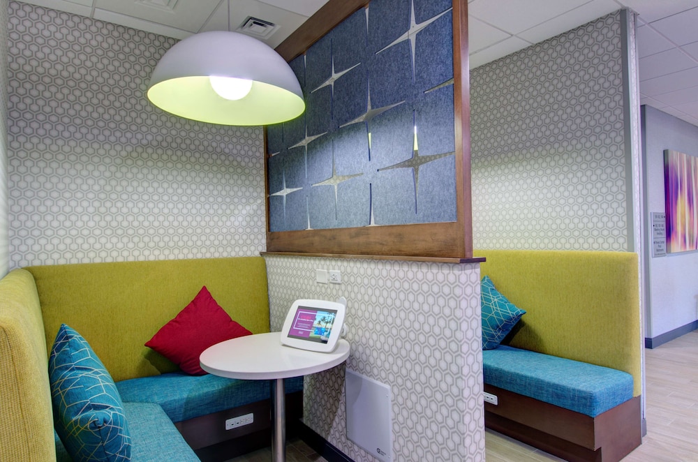 Hampton Inn & Suites Portland West - photo 89