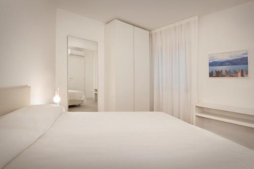 Apartment Azzurro — Torri Del Benaco — photo 5