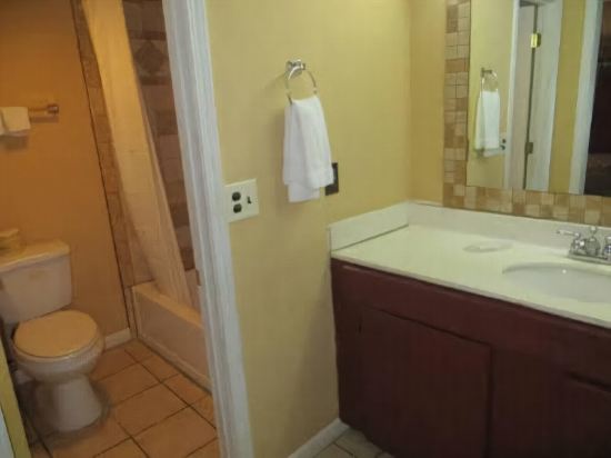 Executive Inn Wichita - photo 13