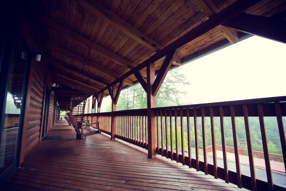 Cliffview Resort - photo 22