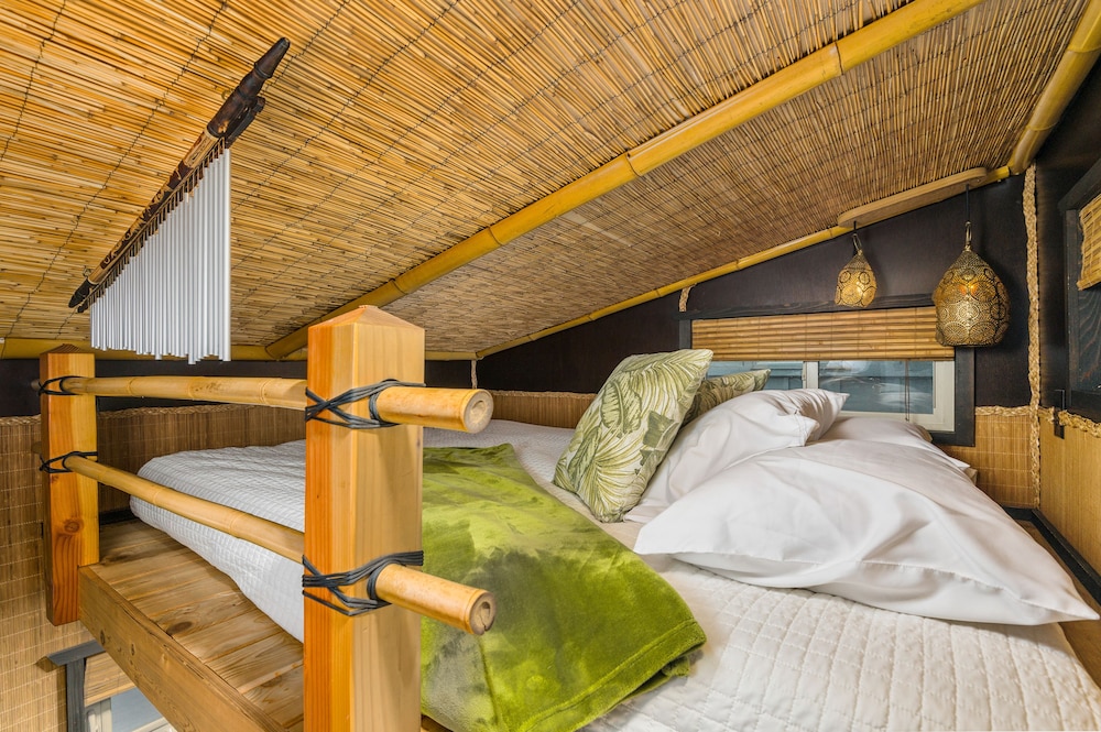 Tiny Digs Hotel of Tiny Houses - photo 23