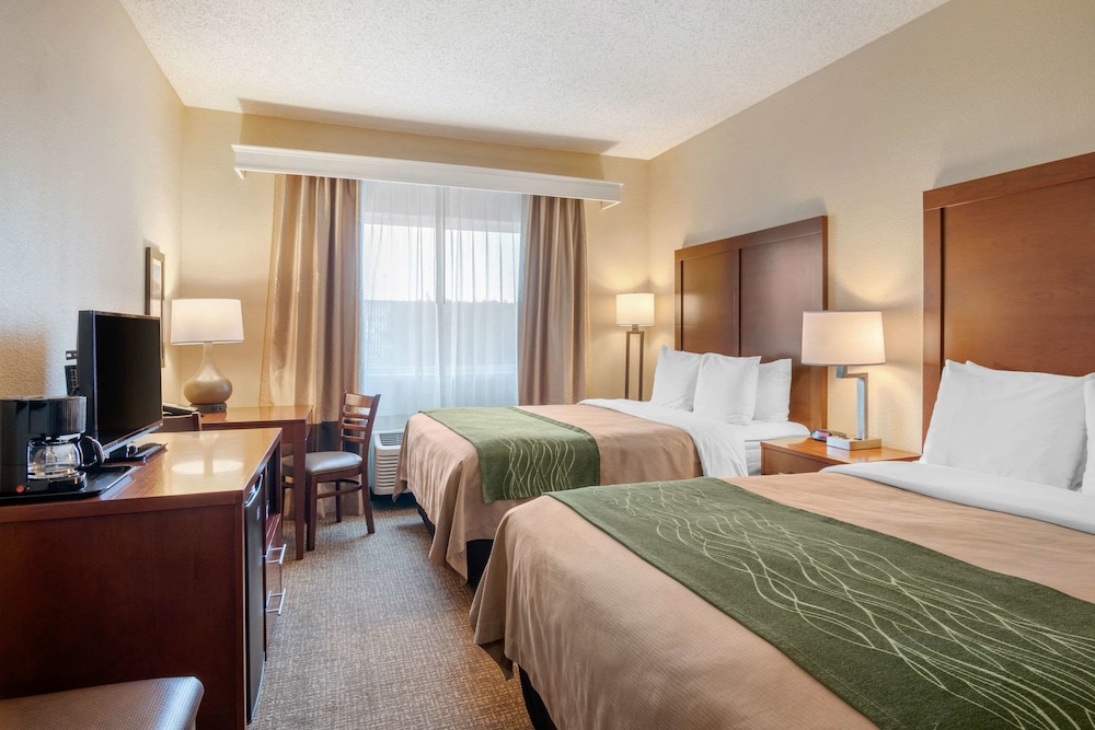 Comfort Inn Medford North - photo 10