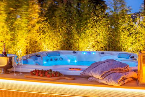 Los Olivos in Unknown City, Greece