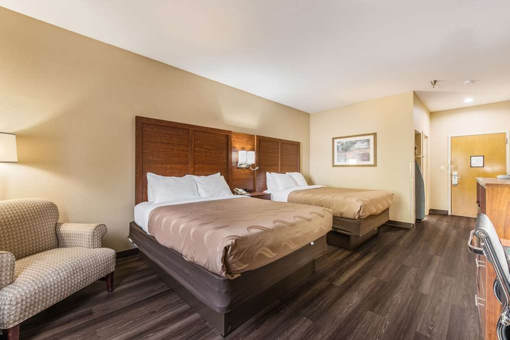Quality Inn & Suites Hendersonville Flat Rock - photo 7