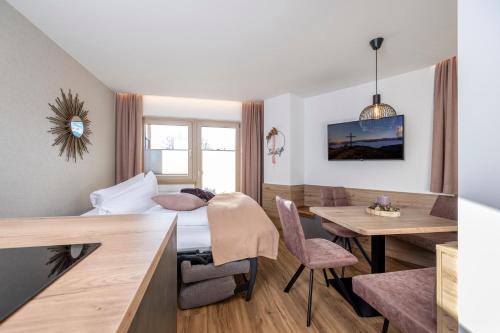 Chena Huts - carbon neutral hotel in Unknown City
