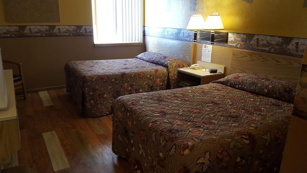 Earth Inn Motel - photo 12