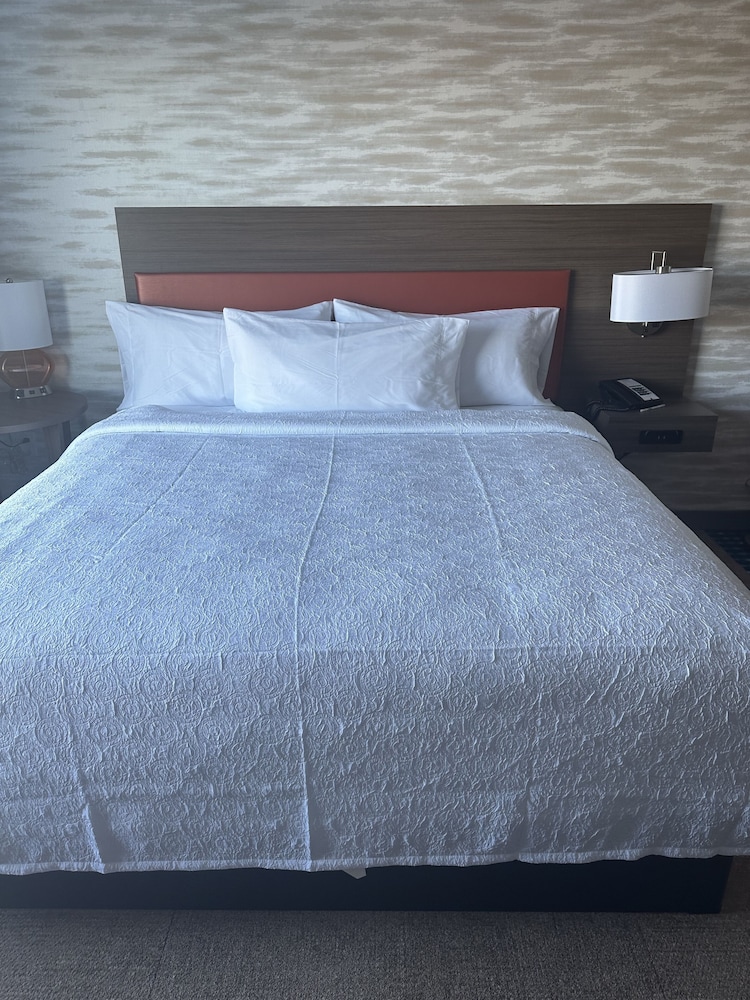 Home2 Suites By Hilton Racine pet-friendly hotel Sturtevant