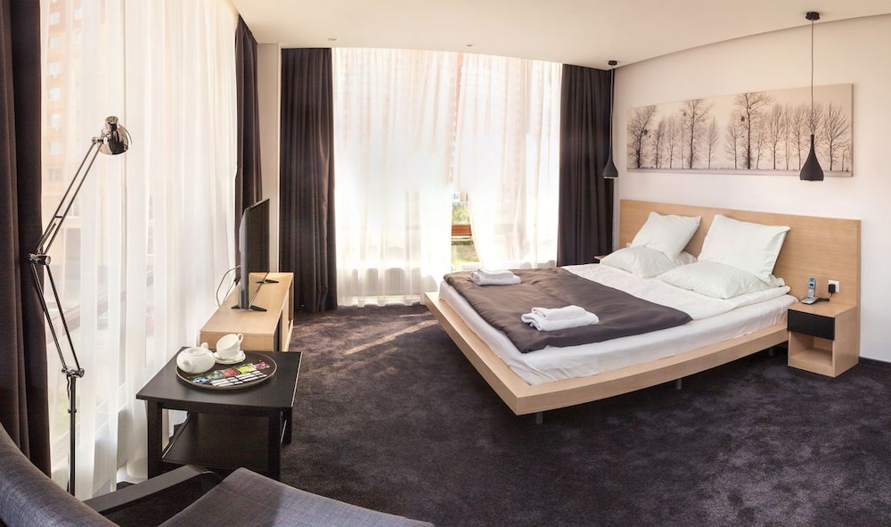 Alva Donna in Kotel'niki, Russia