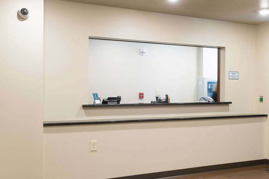 WoodSpring Suites Lafayette - photo 6