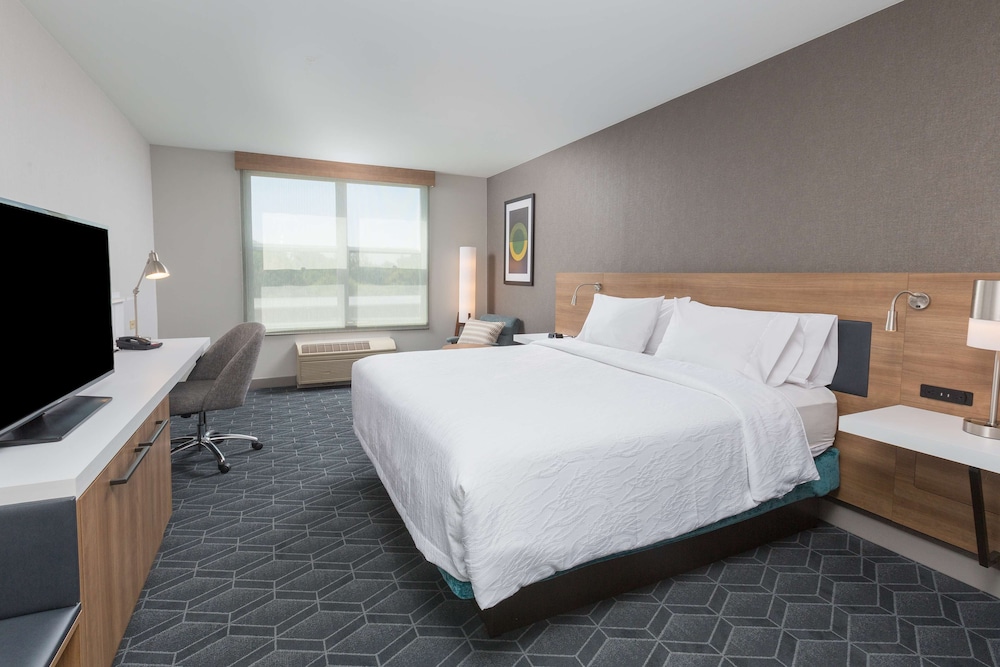 Hilton Garden Inn Oakland San Leandro - photo 10