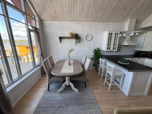 Lilleeideholmen Sjohusutleie — Gravdal — photo 3