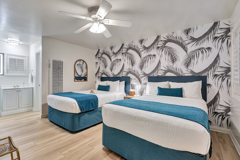 Santa Monica Hotel - photo 18