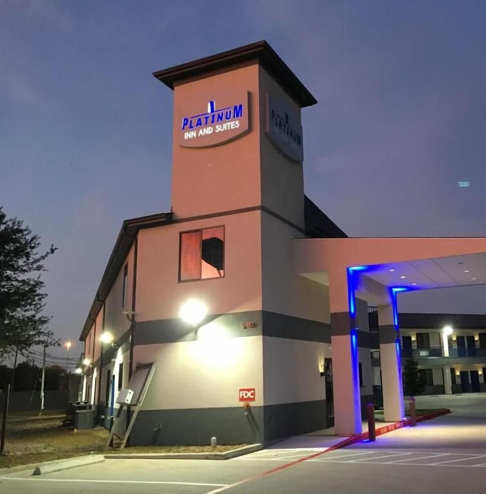 Platinum Inn and Suites - photo 15
