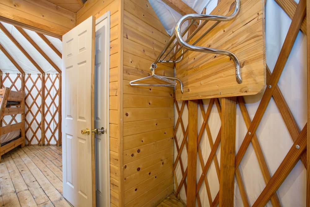 Yosemite Lakes RV Resort - photo 8