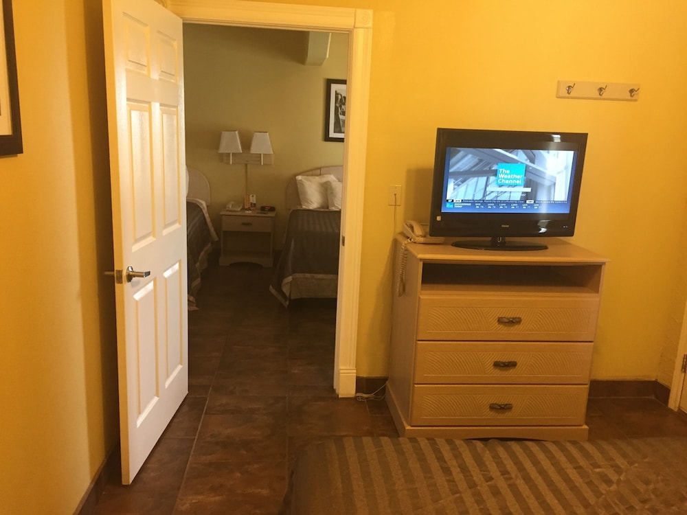 Ramada by Wyndham & Suites South Padre Island - photo 25
