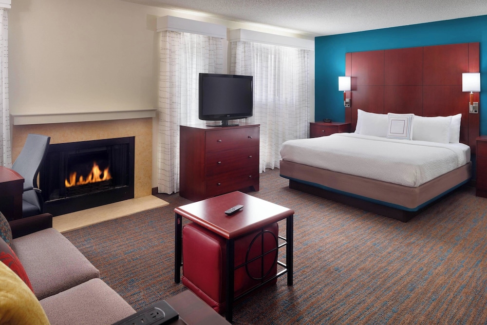 Residence Inn by Marriott Atlanta Airport North Virginia Ave - photo 8