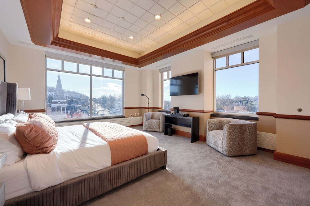 The Executive Suites and Venue - photo 37