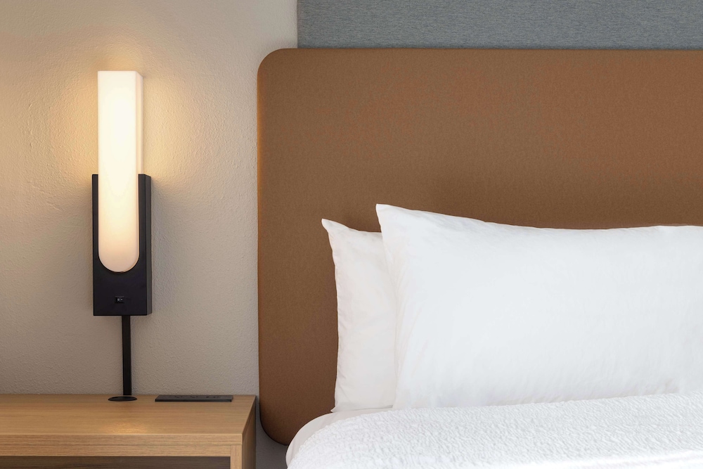Hampton Inn & Suites Columbia South Fort Meade Area - photo 27