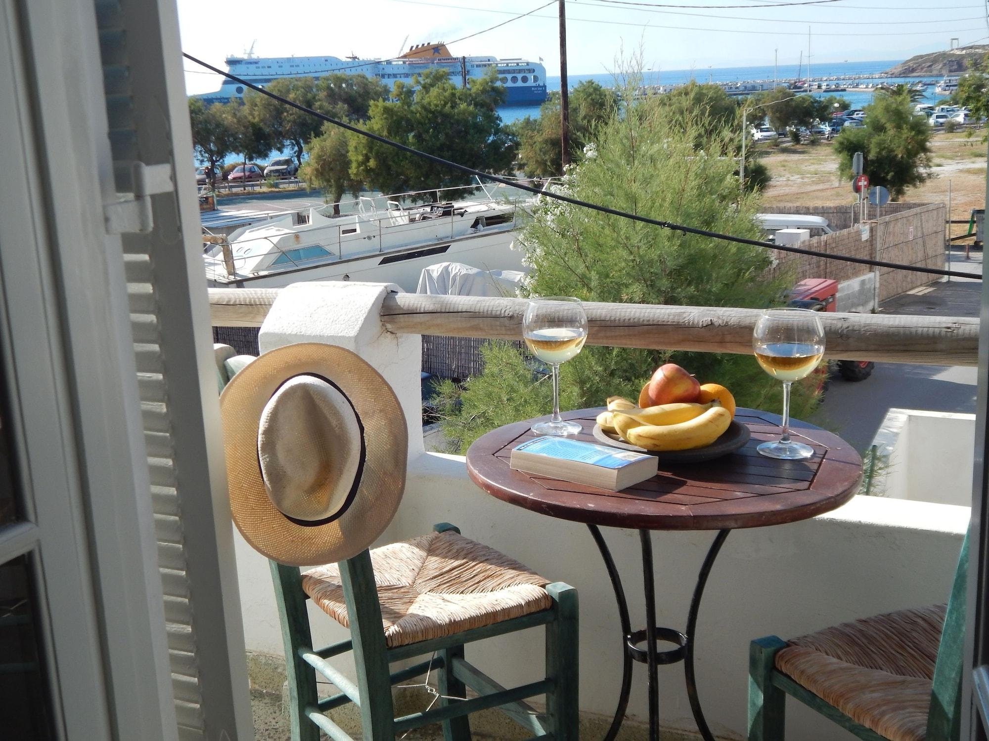 Hotel Helmos - last minute hotel in Naxos
