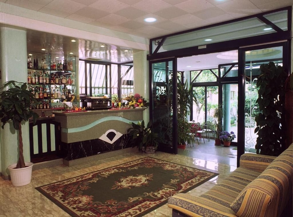 Hotel Hamilton — Misano Adriatico — photo 3