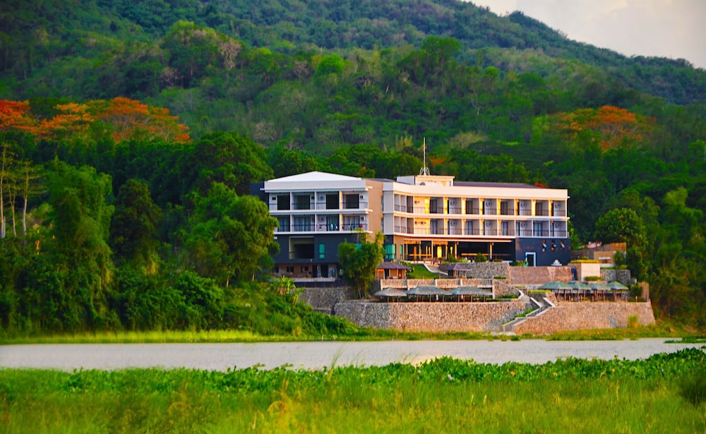 Rivermount Hotel and Resort - last minute hotel in Sarrat