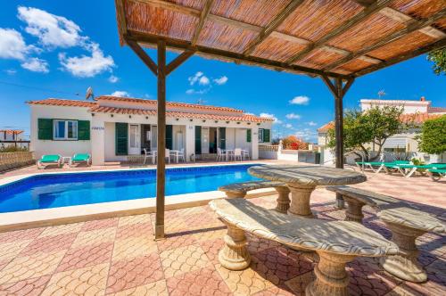 Villas Vanessa & Ruth — 4-Star Luxury Hotel in Alaior, Spain