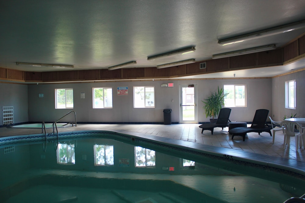 Eastwood Inn - photo 14