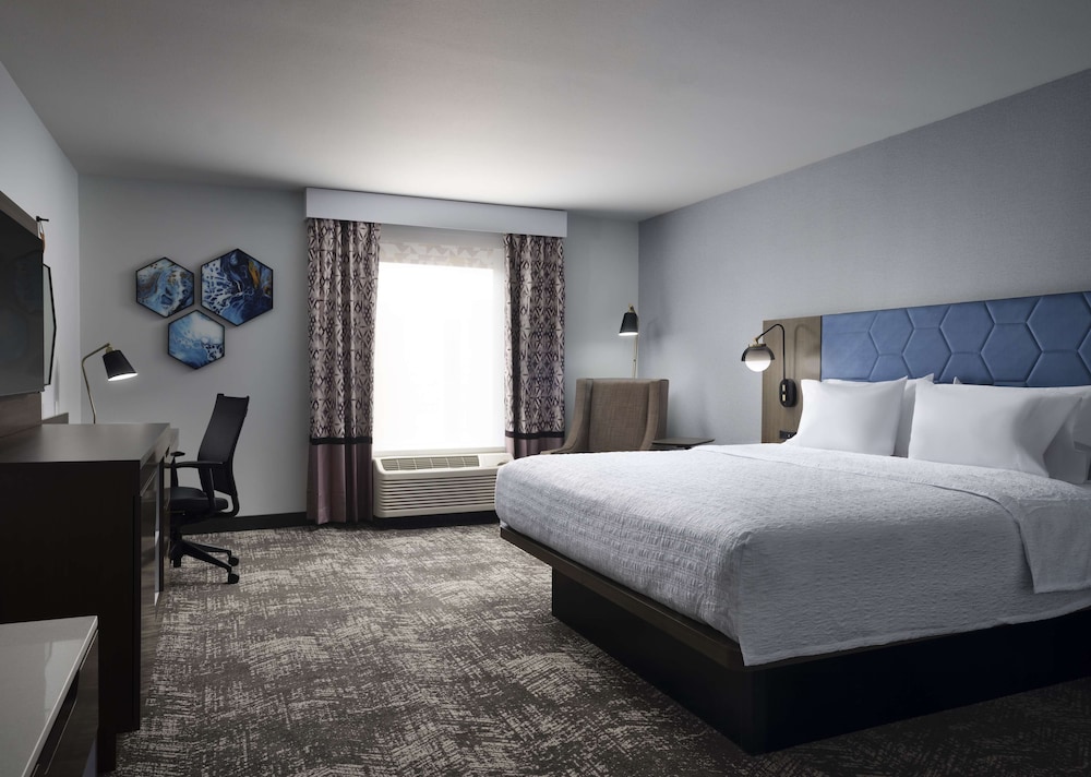 Hampton Inn & Suites Dallas Dfw Arpt W Sh 183 Hurst - photo 7