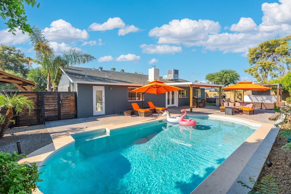 Sunset Greens - last minute hotel in Scottsdale