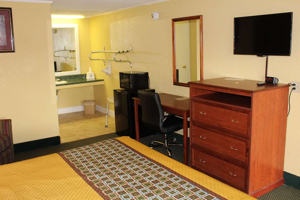 Americas Best Value Inn Conyer - photo 12