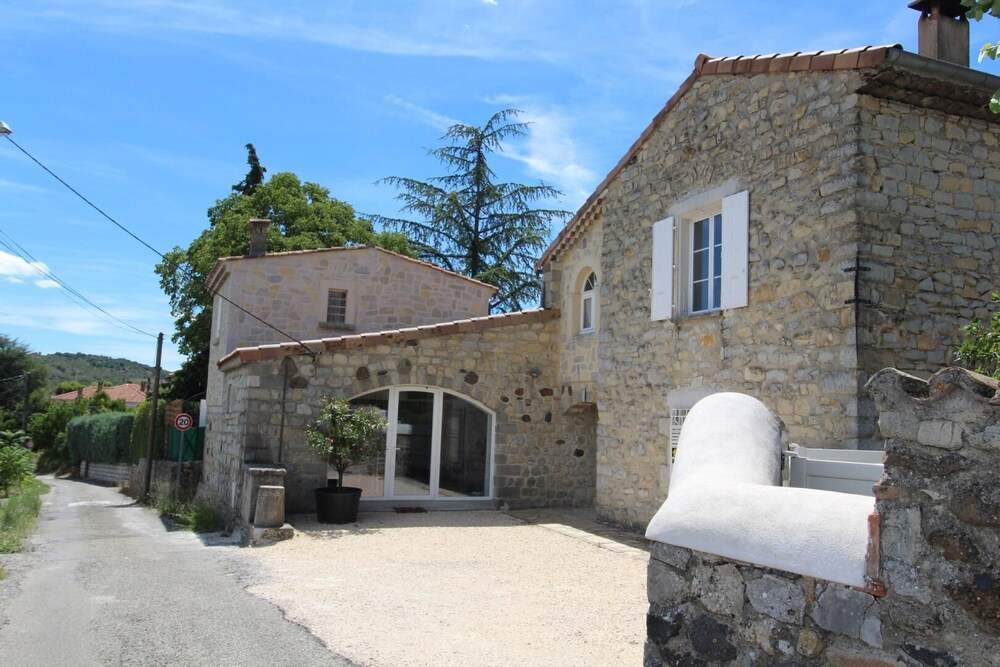 Domaine Montloubier — hotel in Villeneuve-De-Berg