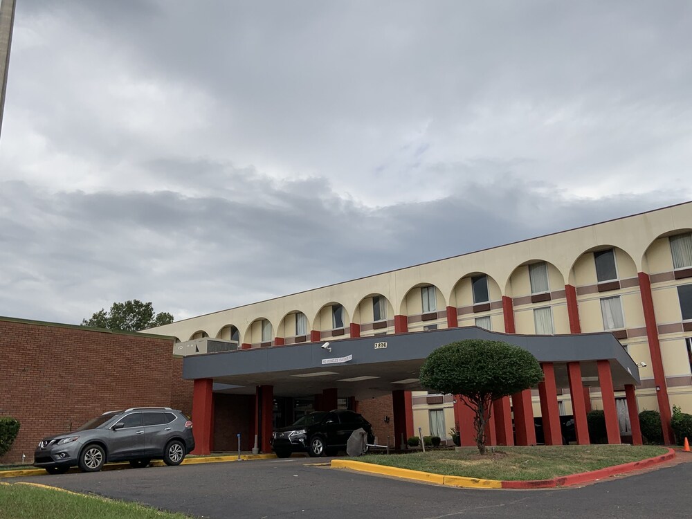 Real Value Inn - photo 20