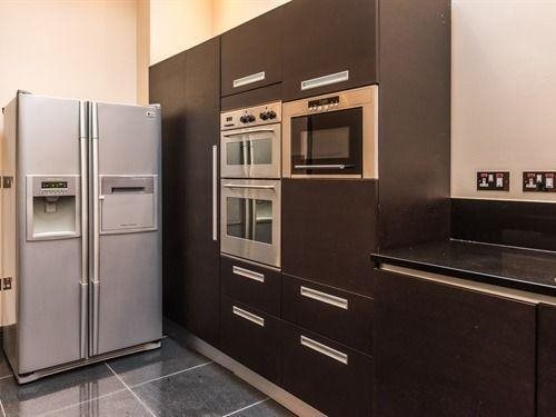 Shelton House Apartment — 4-Star Luxury Hotel in Peterborough, United Kingdom