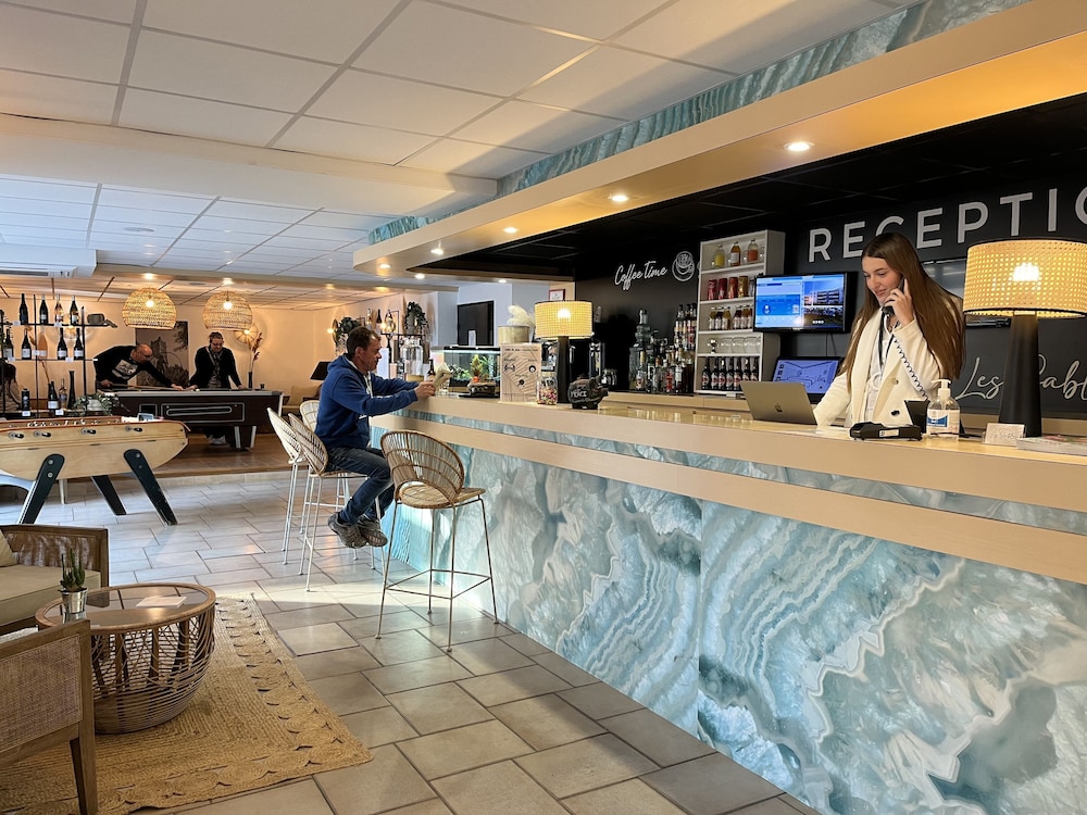 Hôtel Les Sables Urban Style by Logis Hotels — Canet-En-Roussillon — photo 5