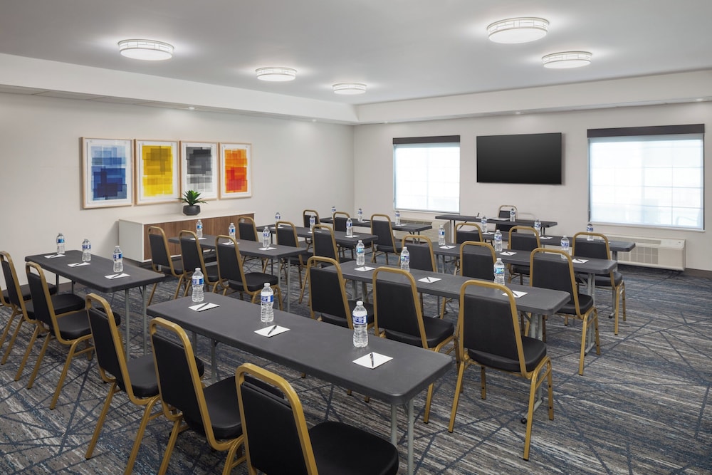 Holiday Inn Express & Suites Albermarle by IHG - photo 27